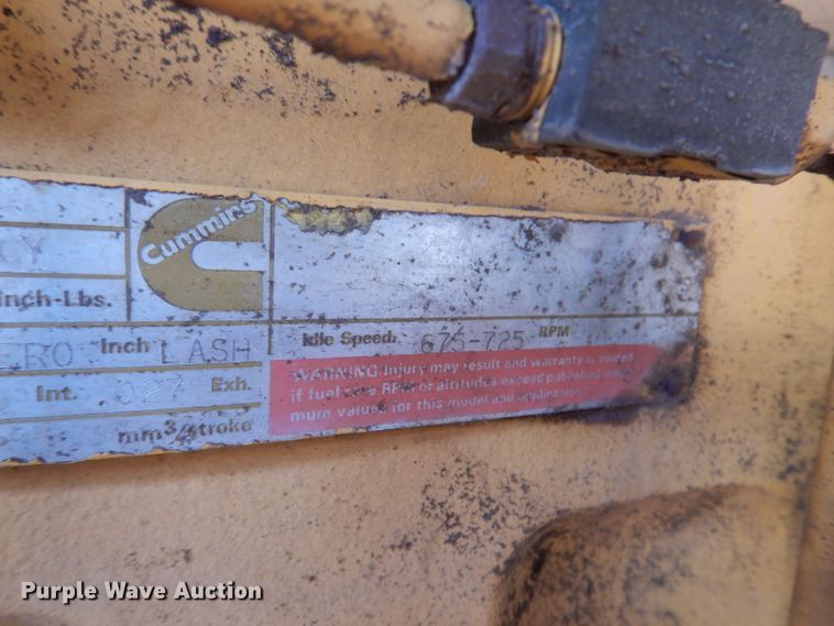 image for item IQ9649 1987 Champion 740A  motor grader