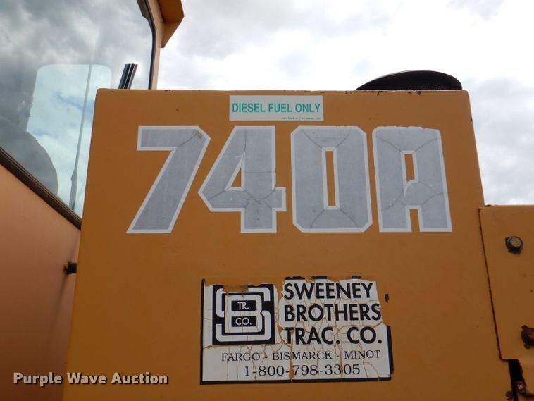 image for item IQ9649 1987 Champion 740A  motor grader