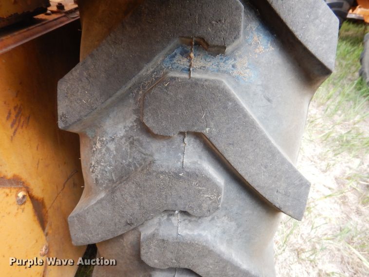 image for item IQ9649 1987 Champion 740A  motor grader