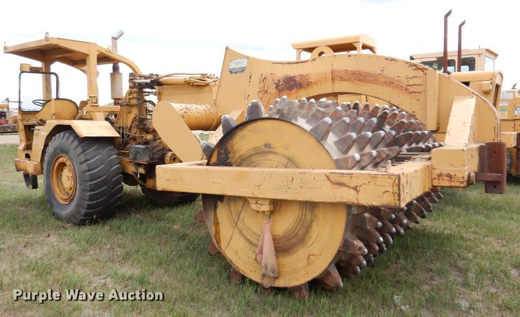 image for item IQ9651 1973 Caterpillar 613  single drum roller