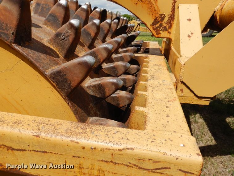 image for item IQ9651 1973 Caterpillar 613  single drum roller