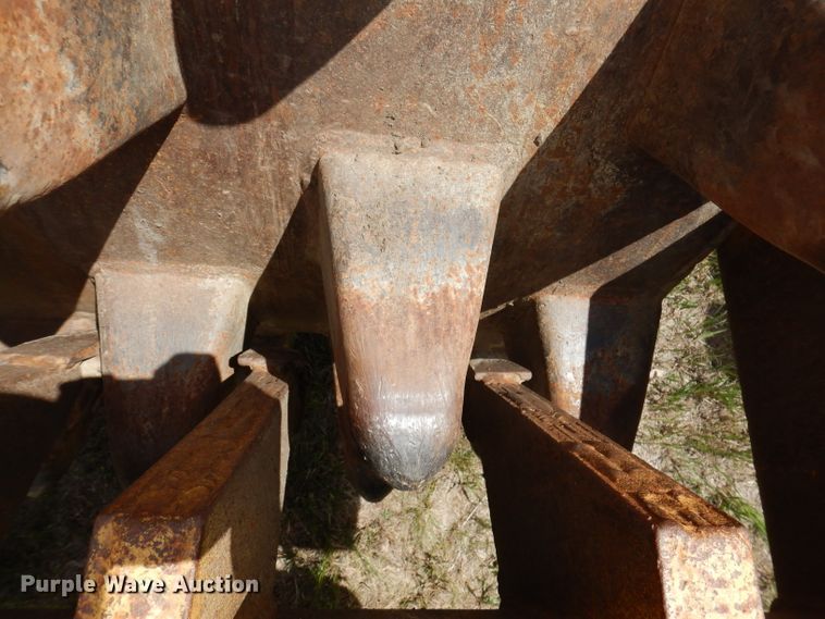 image for item IQ9651 1973 Caterpillar 613  single drum roller