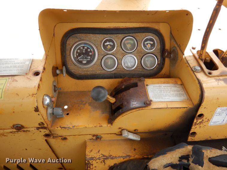 image for item IQ9651 1973 Caterpillar 613  single drum roller