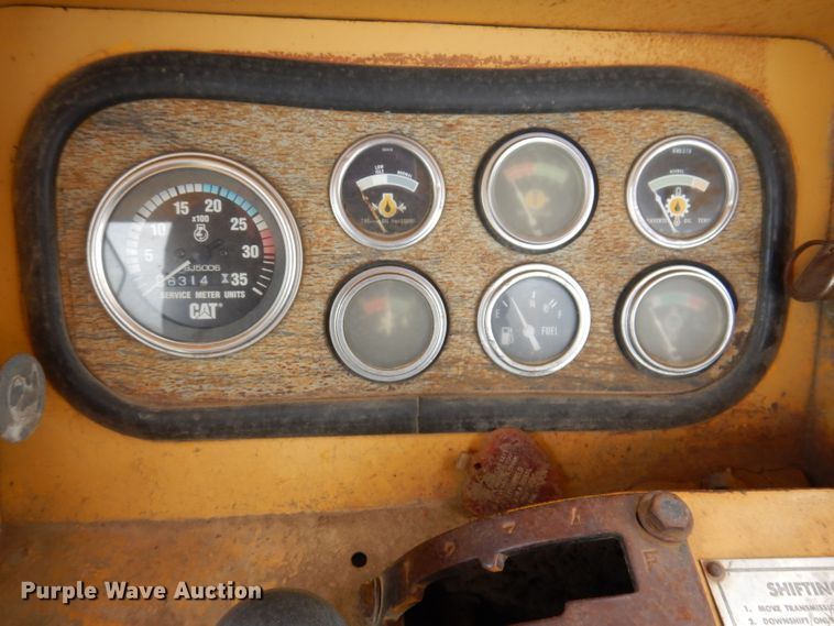 image for item IQ9651 1973 Caterpillar 613  single drum roller