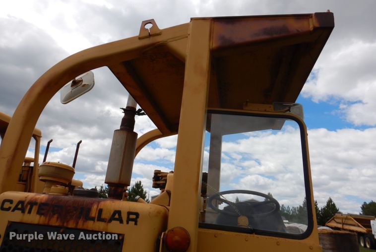 image for item IQ9651 1973 Caterpillar 613  single drum roller