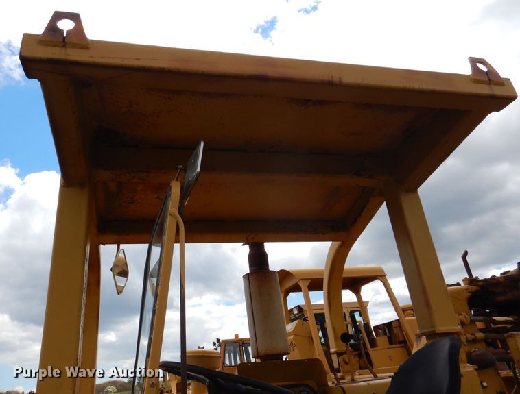 image for item IQ9651 1973 Caterpillar 613  single drum roller