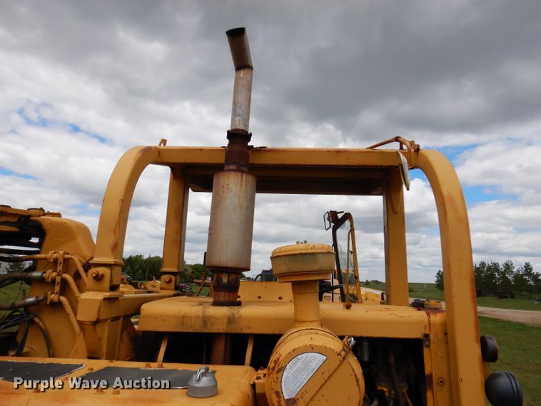 image for item IQ9651 1973 Caterpillar 613  single drum roller