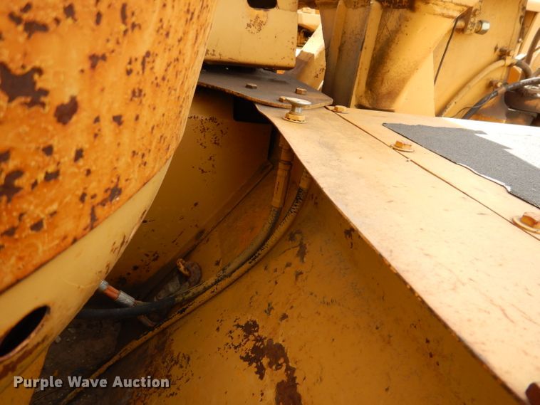 image for item IQ9651 1973 Caterpillar 613  single drum roller