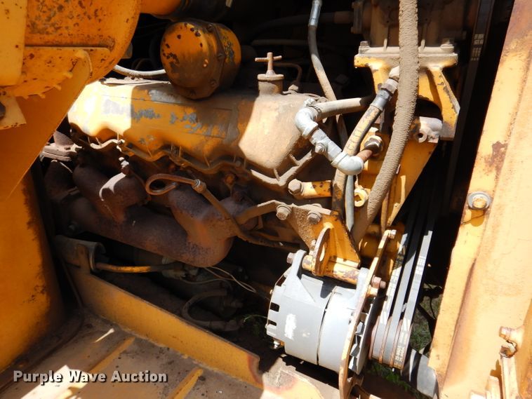 image for item IQ9651 1973 Caterpillar 613  single drum roller