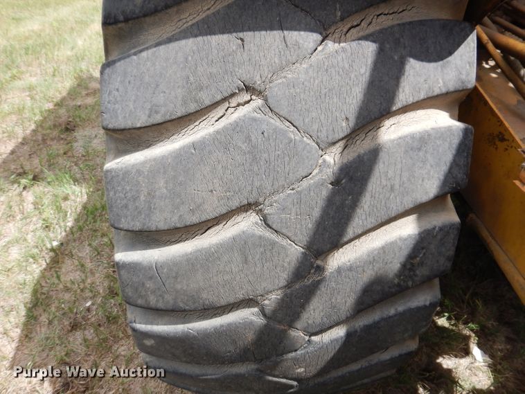 image for item IQ9651 1973 Caterpillar 613  single drum roller