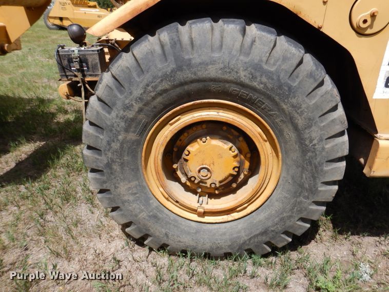 image for item IQ9651 1973 Caterpillar 613  single drum roller