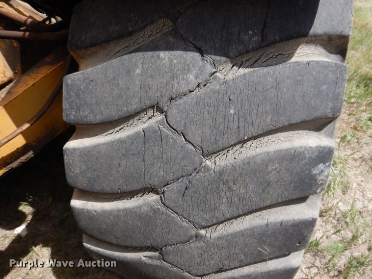 image for item IQ9651 1973 Caterpillar 613  single drum roller