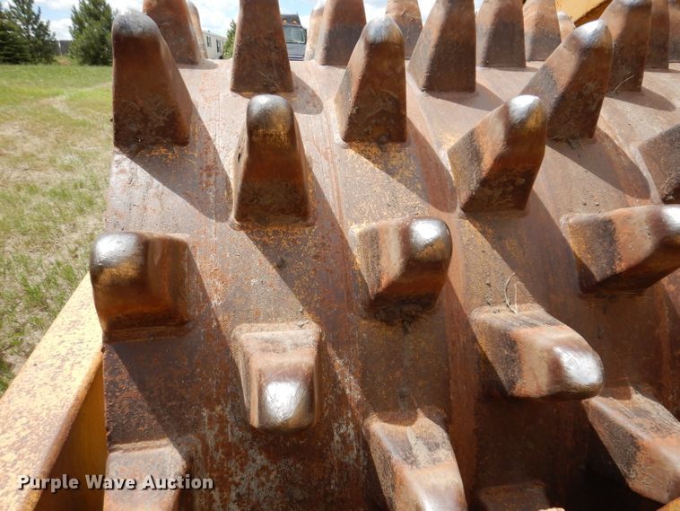 image for item IQ9651 1973 Caterpillar 613  single drum roller