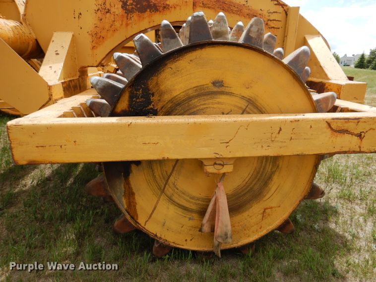 image for item IQ9651 1973 Caterpillar 613  single drum roller