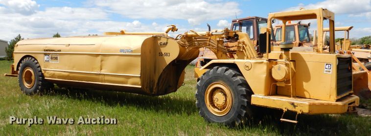 image for item IQ9652 1978 Caterpillar 613B  water wagon