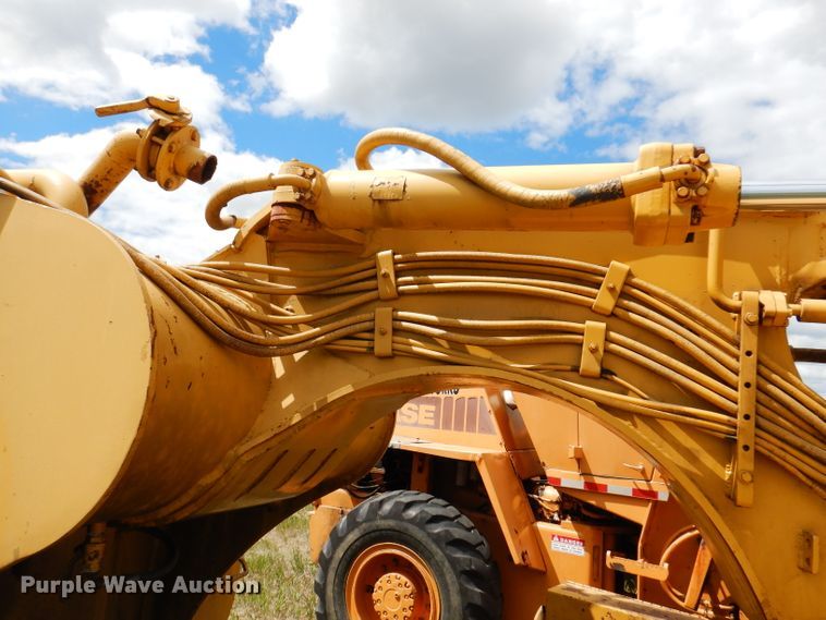 image for item IQ9652 1978 Caterpillar 613B  water wagon