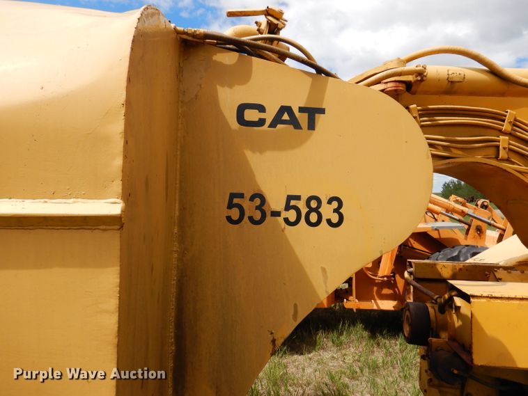 image for item IQ9652 1978 Caterpillar 613B  water wagon