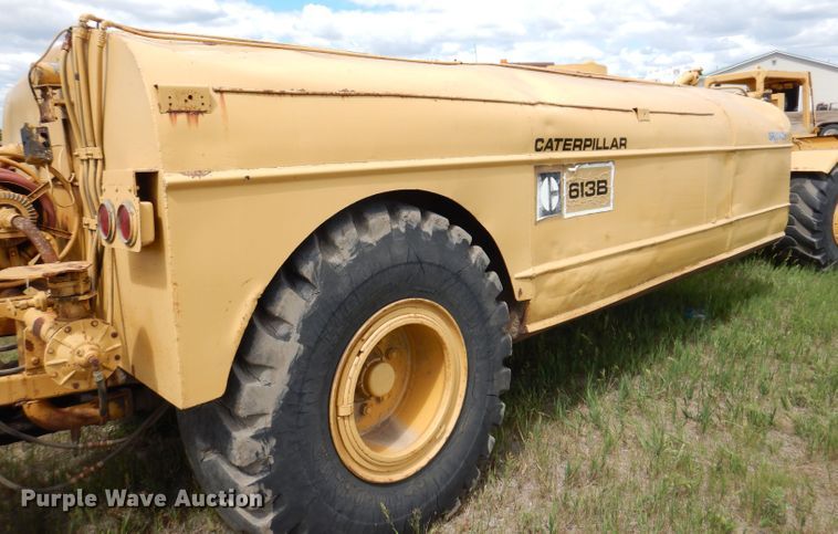 image for item IQ9652 1978 Caterpillar 613B  water wagon
