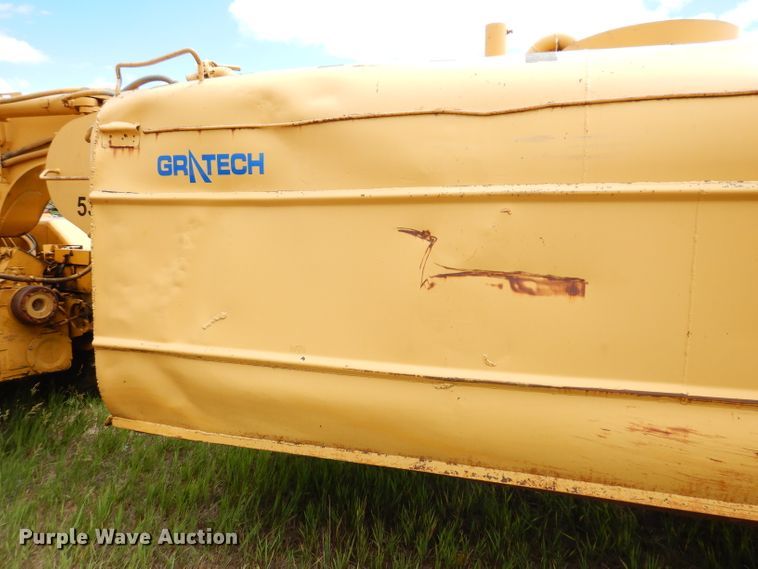 image for item IQ9652 1978 Caterpillar 613B  water wagon