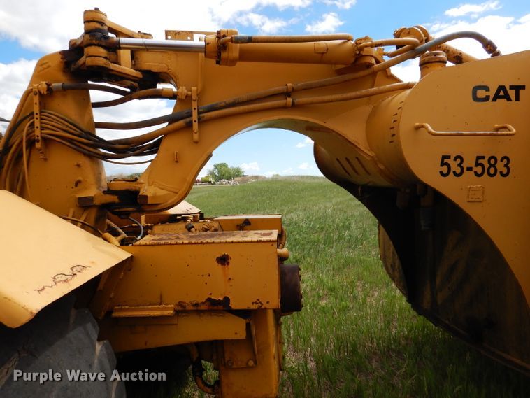 image for item IQ9652 1978 Caterpillar 613B  water wagon