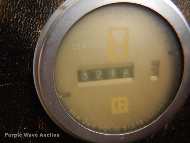 image for item IQ9652 1978 Caterpillar 613B  water wagon