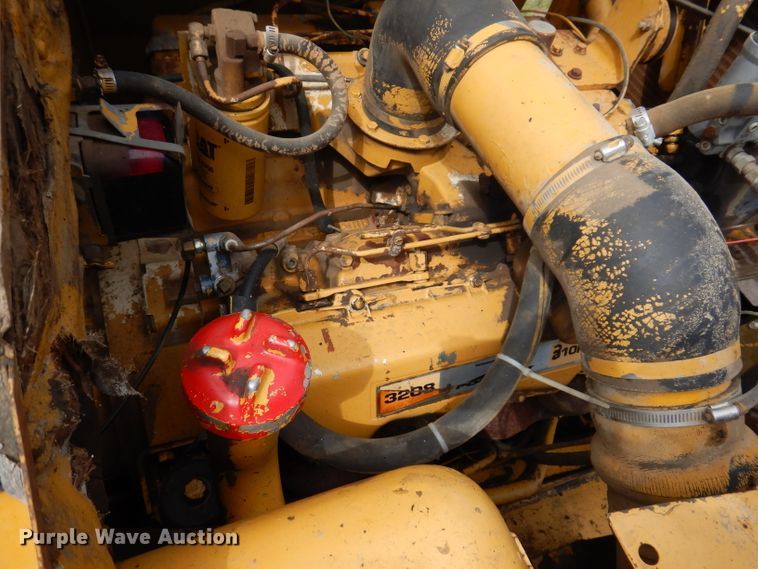 image for item IQ9652 1978 Caterpillar 613B  water wagon