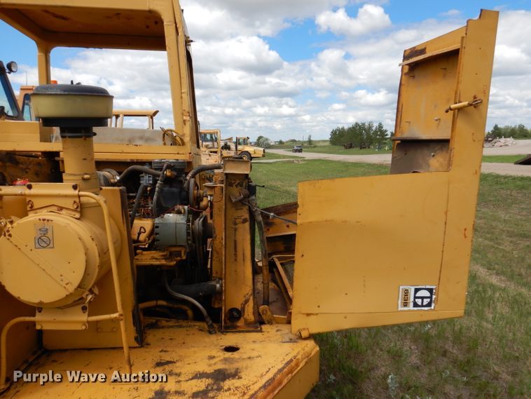 image for item IQ9652 1978 Caterpillar 613B  water wagon
