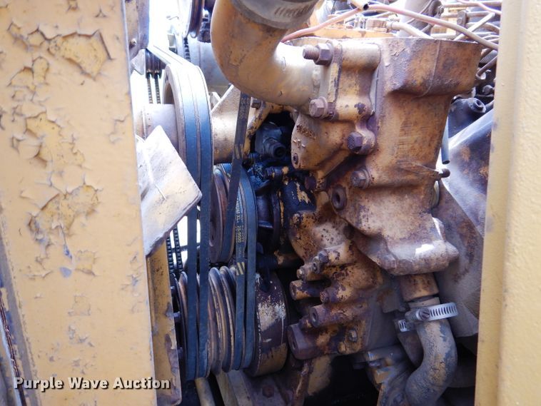 image for item IQ9652 1978 Caterpillar 613B  water wagon