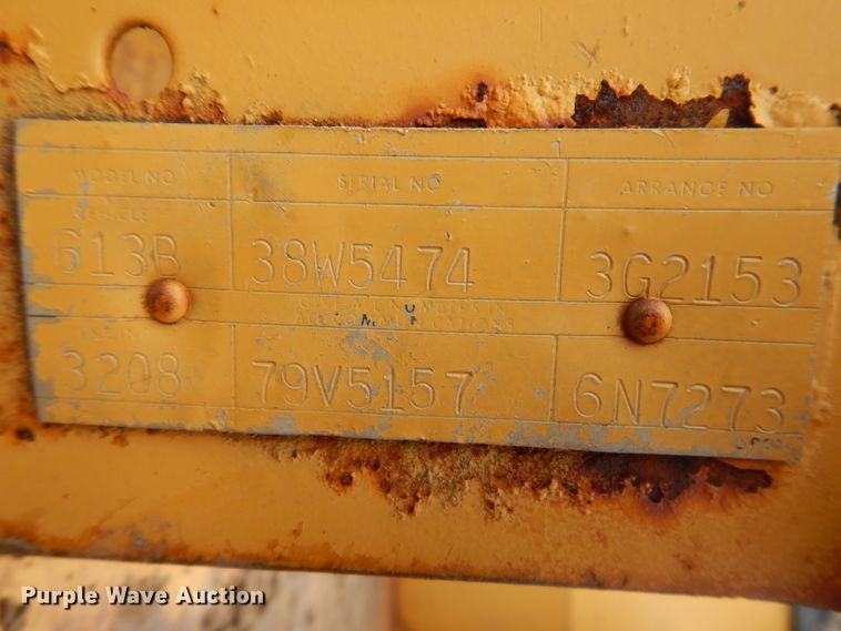 image for item IQ9652 1978 Caterpillar 613B  water wagon