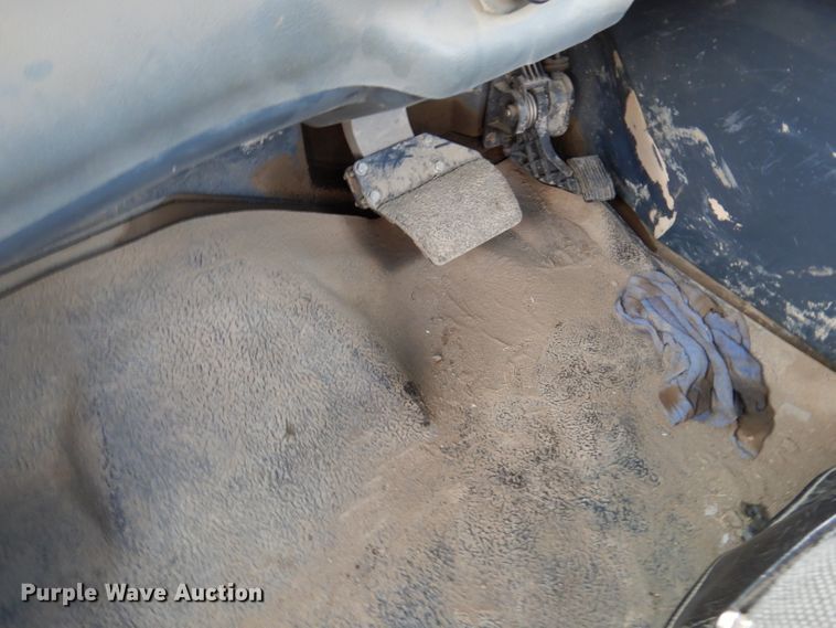 image for item IQ9653 2003 Bell 4206D  4WD scraper tractor