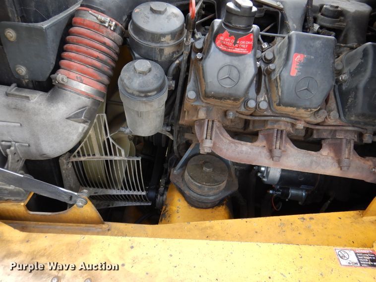 image for item IQ9653 2003 Bell 4206D  4WD scraper tractor