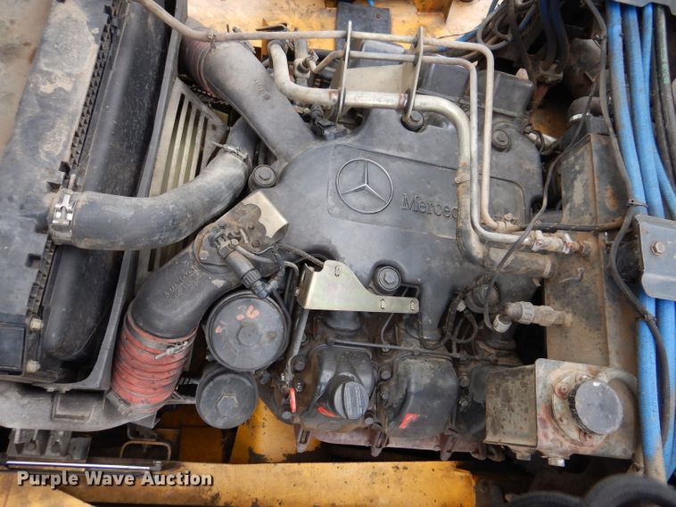 image for item IQ9653 2003 Bell 4206D  4WD scraper tractor