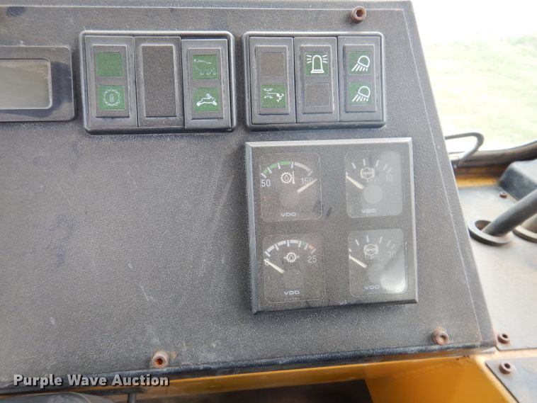 image for item IQ9654 1997 Moxy MT30  haul truck