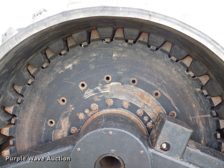 image for item IQ9655 ATI  36"W quad tracks