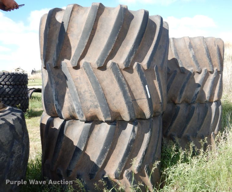 image for item IQ9657 (4) Firestone 1250/45B32 tires