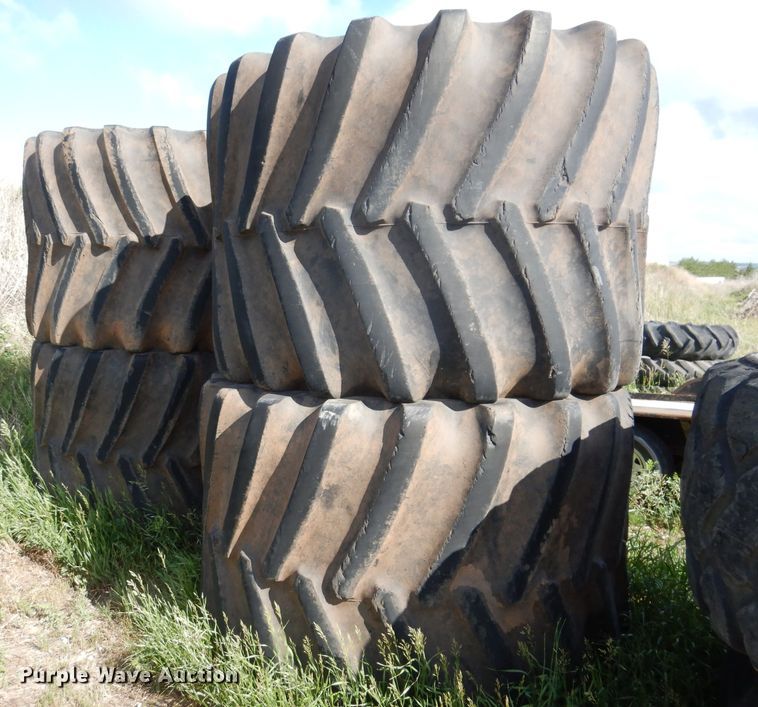 image for item IQ9657 (4) Firestone 1250/45B32 tires