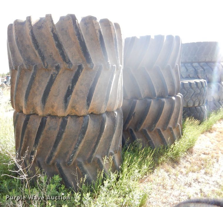 image for item IQ9657 (4) Firestone 1250/45B32 tires