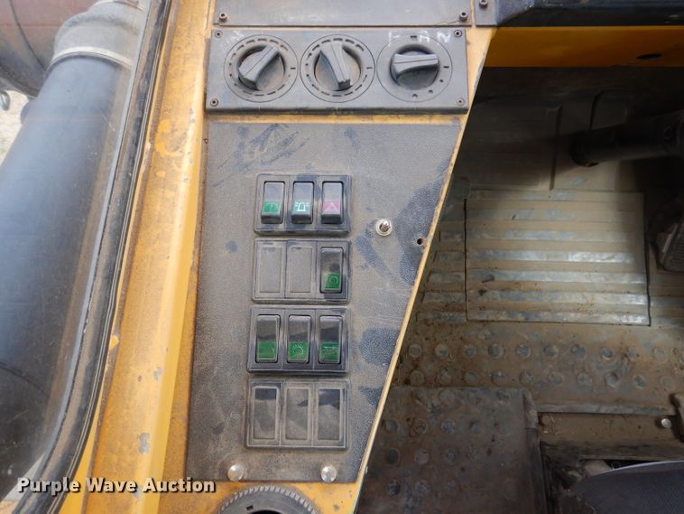 image for item IQ9658 1997 Moxy MT30  haul truck