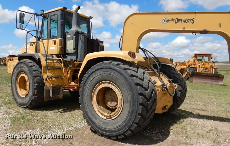 image for item IQ9659 2006 Bell 4206D  4WD scraper tractor