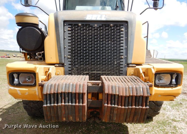 image for item IQ9659 2006 Bell 4206D  4WD scraper tractor