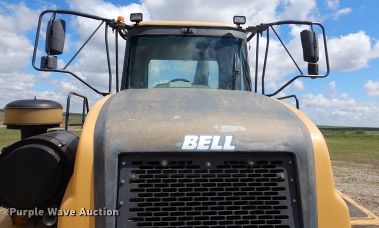 image for item IQ9659 2006 Bell 4206D  4WD scraper tractor