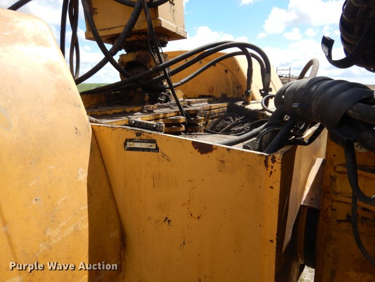 image for item IQ9659 2006 Bell 4206D  4WD scraper tractor