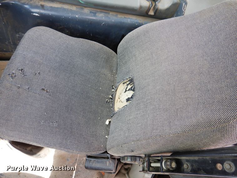 image for item IQ9659 2006 Bell 4206D  4WD scraper tractor