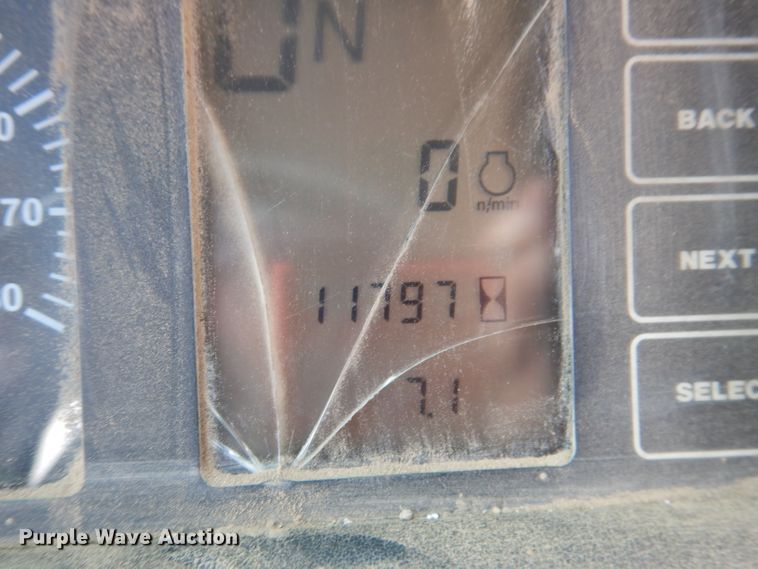 image for item IQ9659 2006 Bell 4206D  4WD scraper tractor