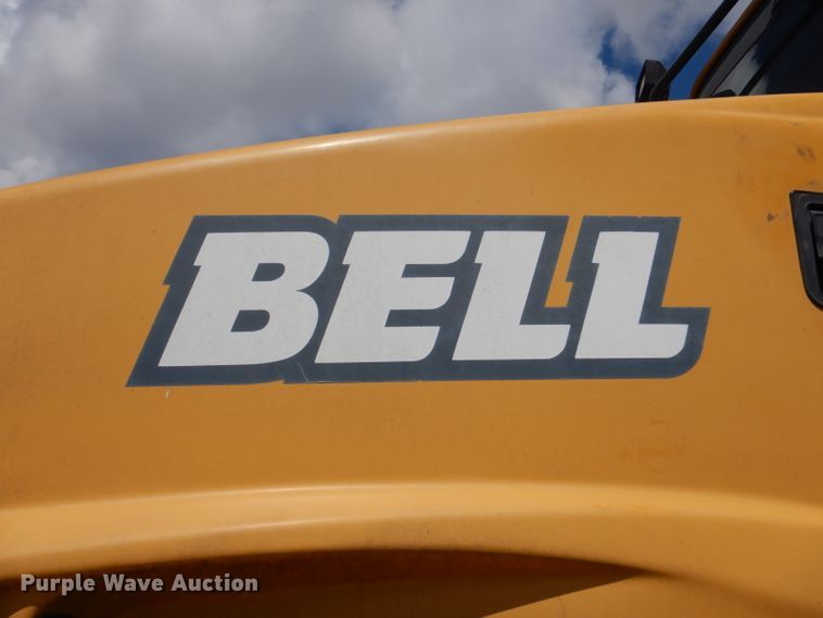 image for item IQ9659 2006 Bell 4206D  4WD scraper tractor