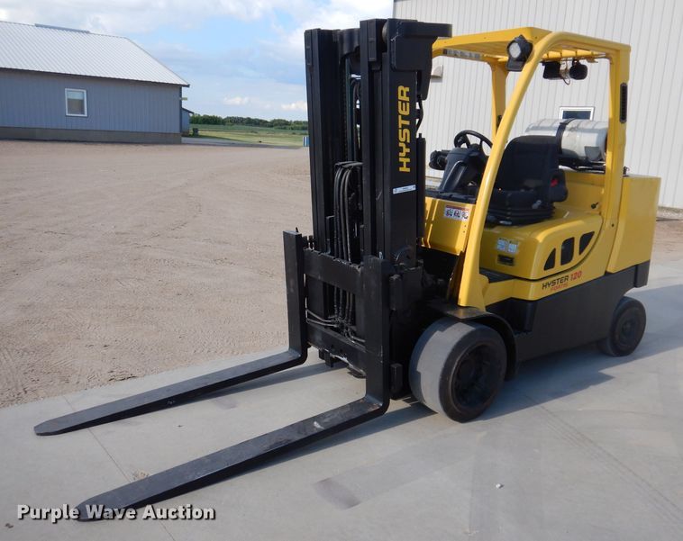 image for item IQ9664 Hyster 120  forklift