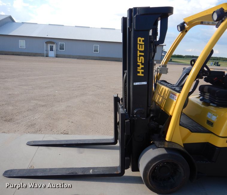 image for item IQ9664 Hyster 120  forklift