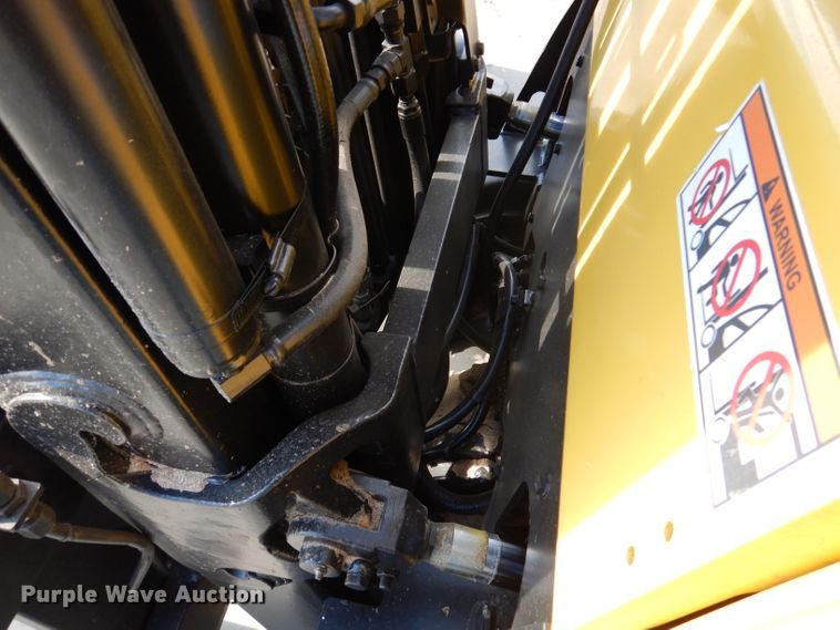 image for item IQ9664 Hyster 120  forklift