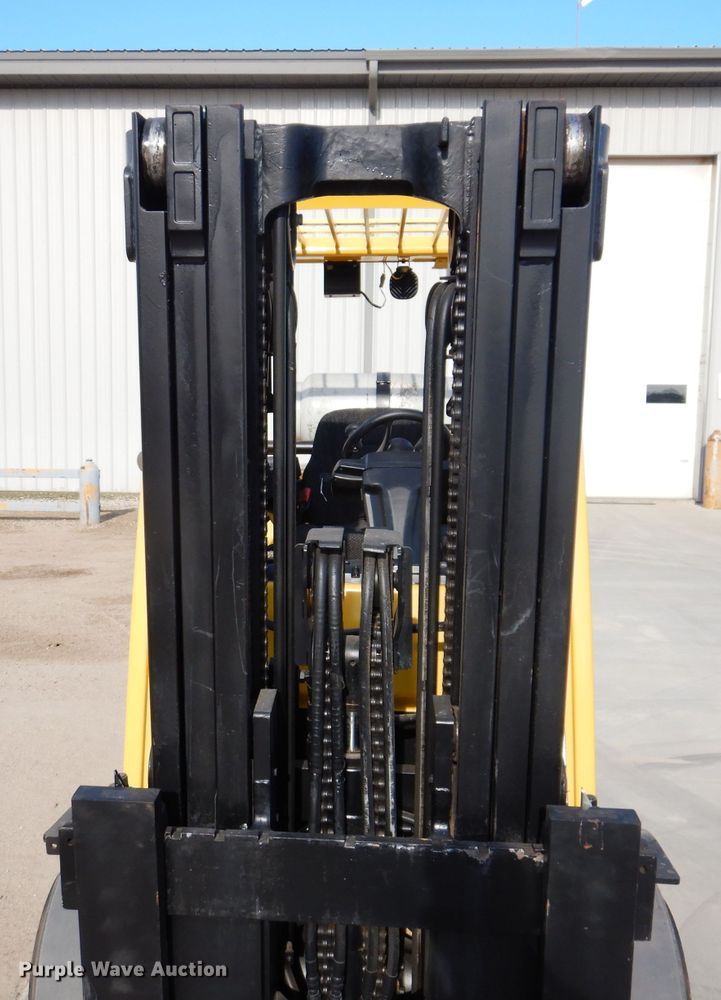 image for item IQ9664 Hyster 120  forklift
