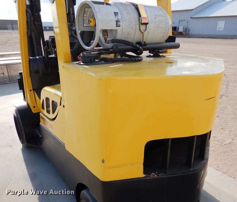 image for item IQ9664 Hyster 120  forklift